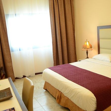 Arcadia Hotel Suites Šardžá Exteriér fotografie