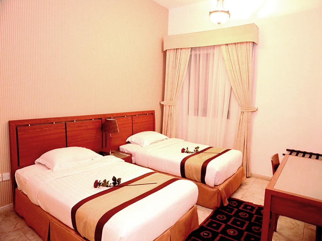 Arcadia Hotel Suites Šardžá Pokoj fotografie